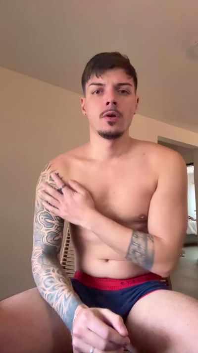 ThomasRM98 live cam on Cam4