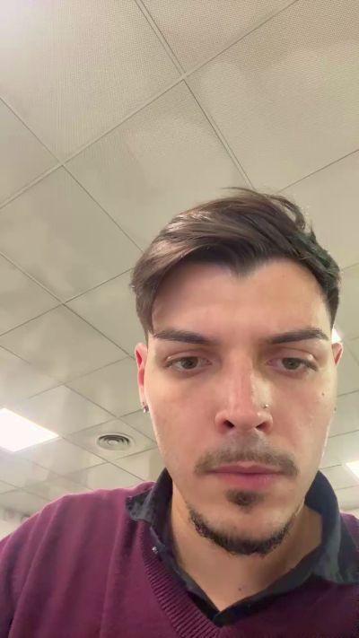 ThomasRM98 live cam on Cam4