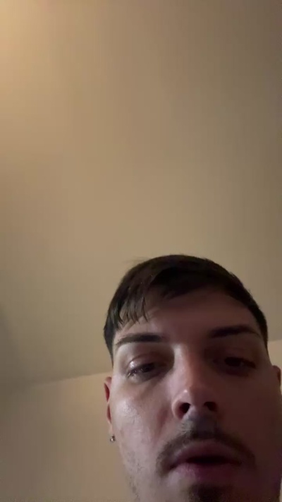 ThomasRM98 live cam on Cam4