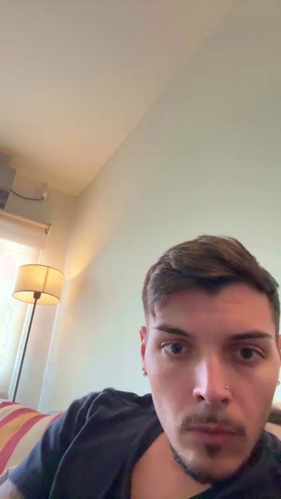 ThomasRM98 live cam on Cam4