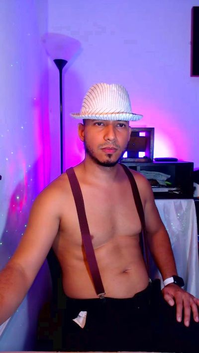 Thommerxxx live cam on Cam4