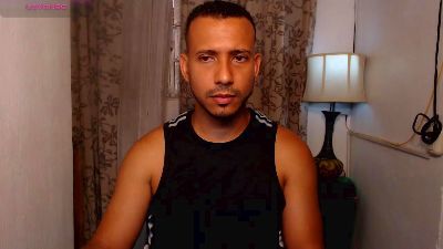 Thommerxxx live cam on Cam4