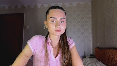 ThoraCrosten live cam on Cam4