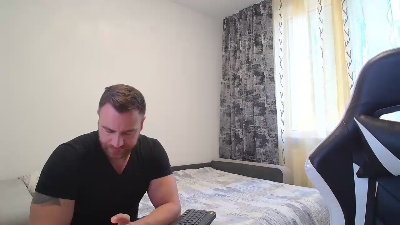 Thori92 live cam on Cam4