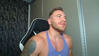 Thori92 live cam on Cam4