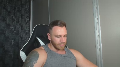 Thori92 live cam on Cam4