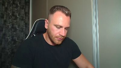 Thori92 live cam on Cam4