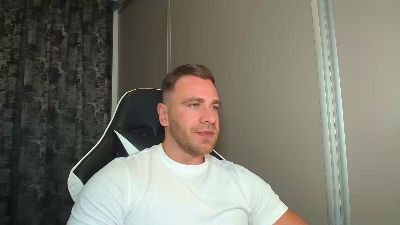 Thori92 live cam on Cam4