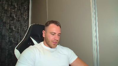 Thori92 live cam on Cam4
