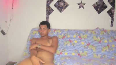 Three_dirty_top live cam on Cam4