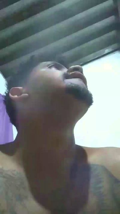 Threem232 live cam on Cam4