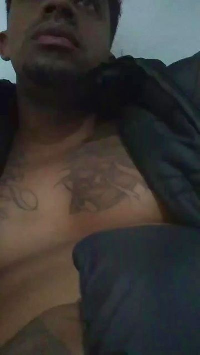 Threem232 live cam on Cam4