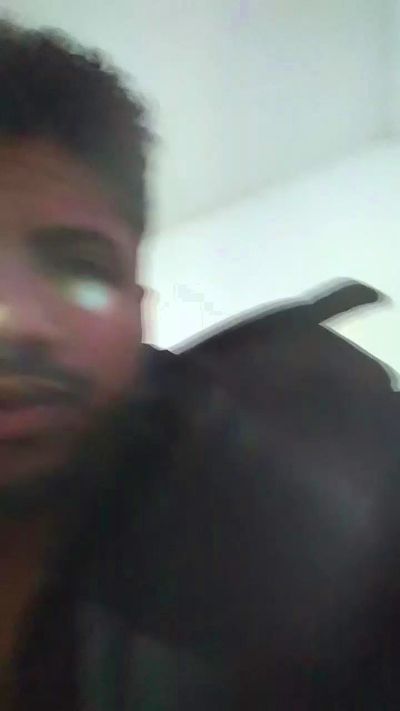 Threem232 live cam on Cam4