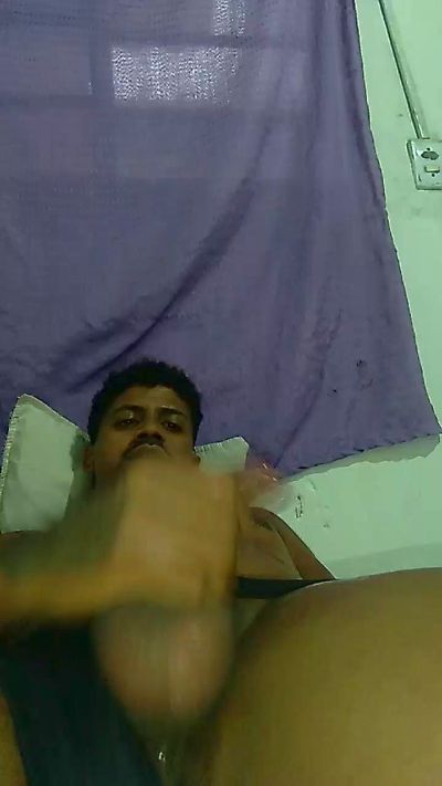 Threem232 live cam on Cam4