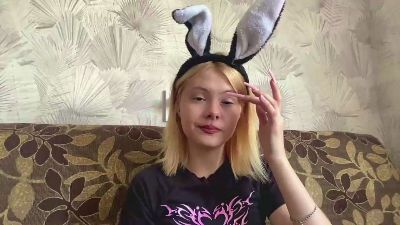 ThuMohan live cam on Cam4