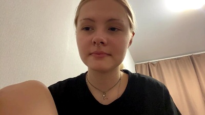 ThuMohan live cam on Cam4