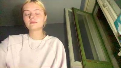 ThuMohan live cam on Cam4