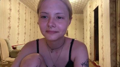 ThuMohan live cam on Cam4