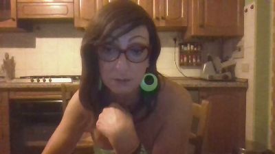 Tiabet live cam on Cam4