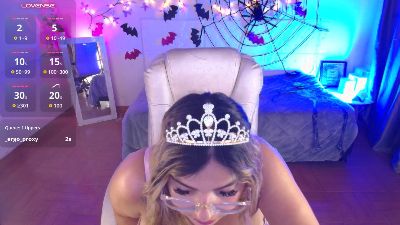 Tiana_27 live cam on Cam4