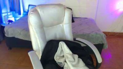 Tiana_27 live cam on Cam4