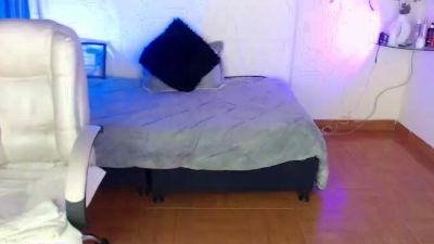 Tiana_27 live cam on Cam4