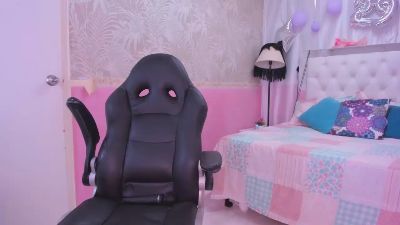 Tiara_Latina live cam on Cam4