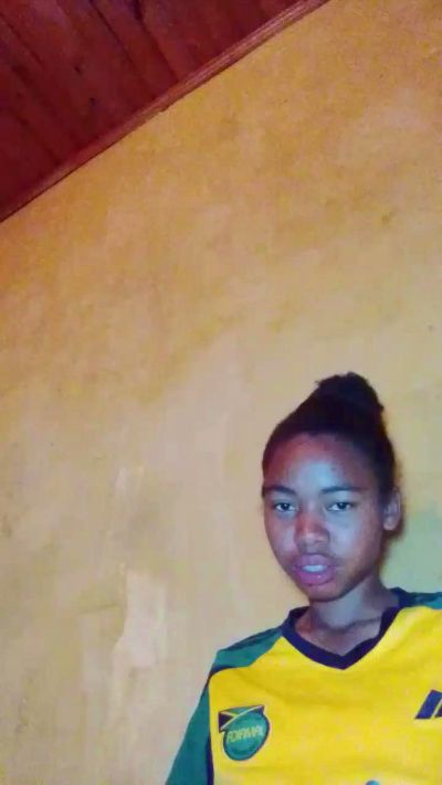 Tiavina07 live cam on Cam4