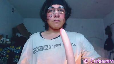 Tiff_Styles live cam on Cam4