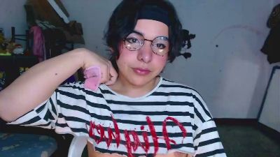 Tiff_Styles live cam on Cam4