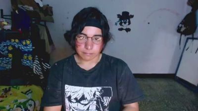 Tiff_Styles live cam on Cam4