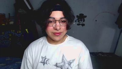 Tiff_Styles live cam on Cam4