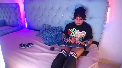 Tiff_Styless live cam on Cam4
