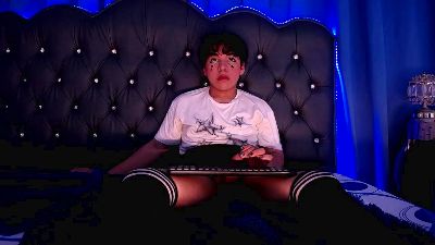 Tiff_Styless live cam on Cam4