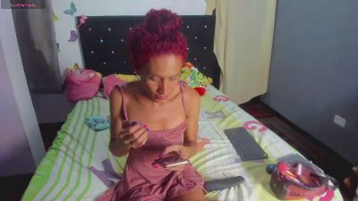 Tiffannydoll99 live cam on Cam4