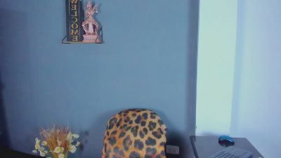 Tiffannydoll99 live cam on Cam4