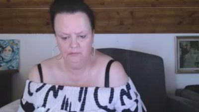 TiffanyMilf live cam on Cam4