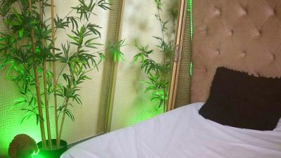 TiffanyTaboo live cam on Cam4