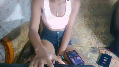 Tiffanye live cam on Cam4
