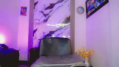 Tiffanyvelanyer live cam on Cam4
