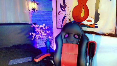 Tiffanyvelanyer live cam on Cam4