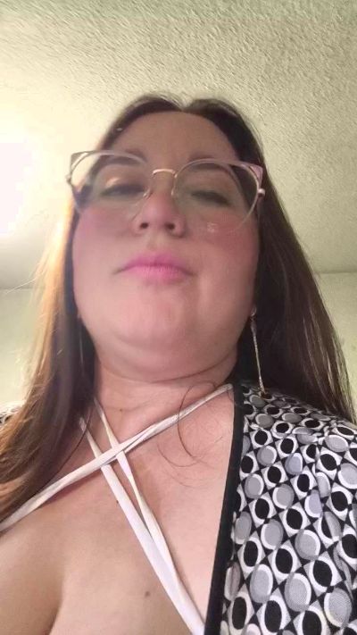 TikyTiky69 live cam on Cam4