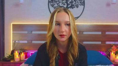 TinaPage live cam on Cam4