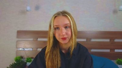 TinaPage live cam on Cam4