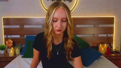 TinaPage live cam on Cam4