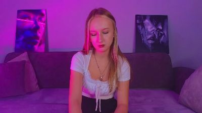 TinaPage live cam on Cam4