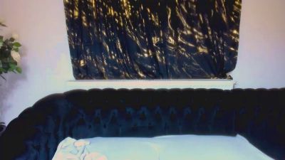 TinaSparkle3 live cam on Cam4