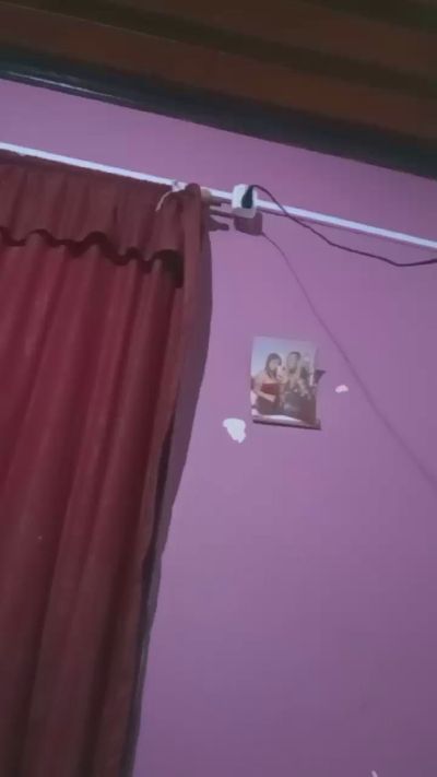 Tinaa_22 live cam on Cam4