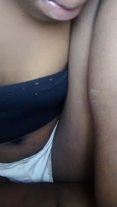 Tinaahh live cam on Cam4