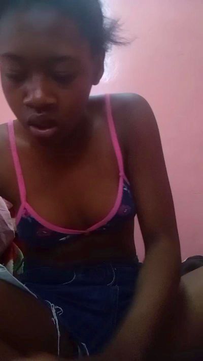 Tinaahh live cam on Cam4